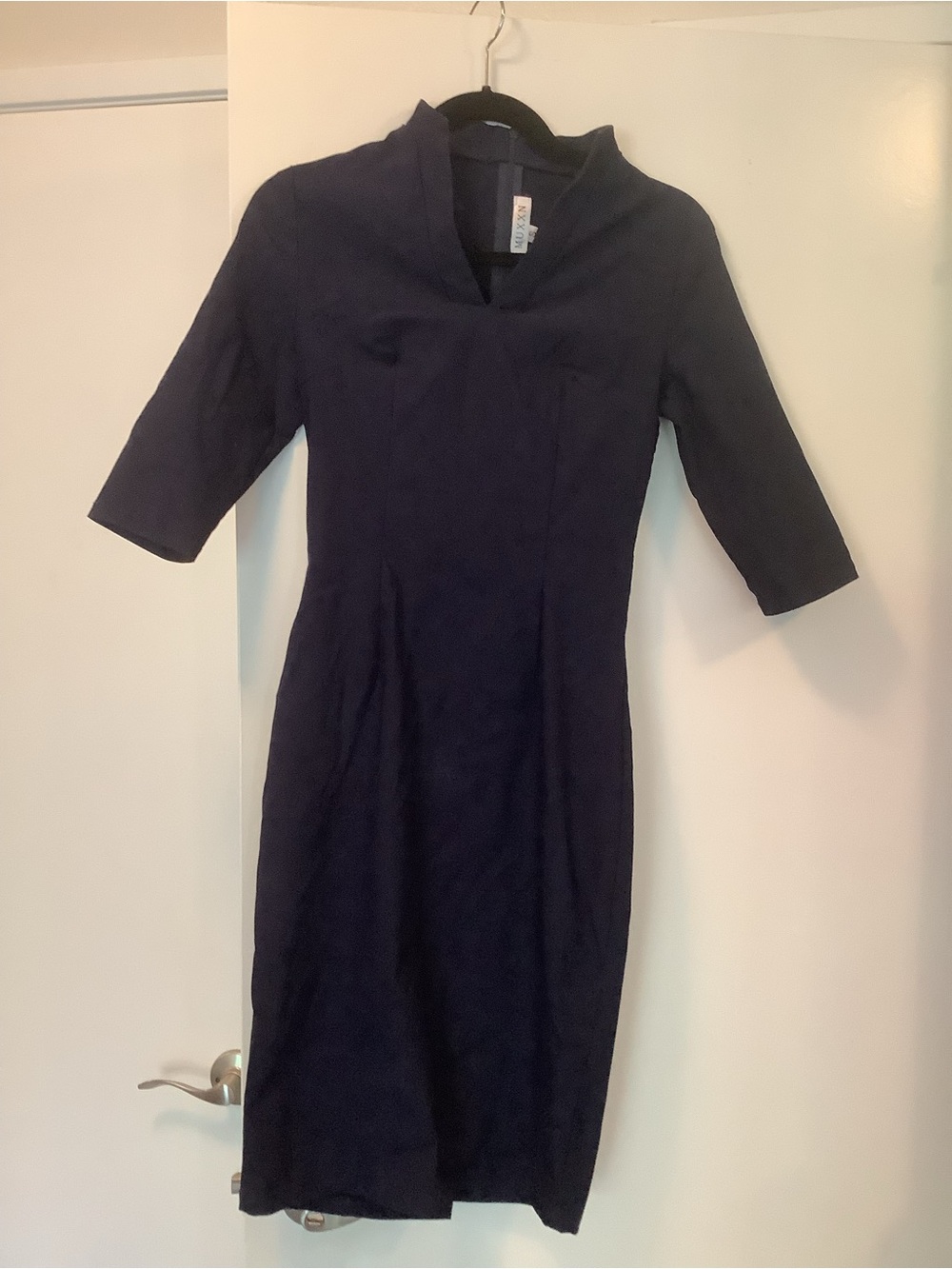 Munnx Classic Navy Sheath Dress with Mandarin Collar, size S
